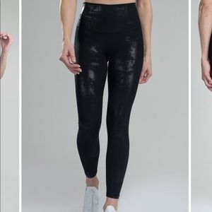 NWT DYI Signature Leggings XS